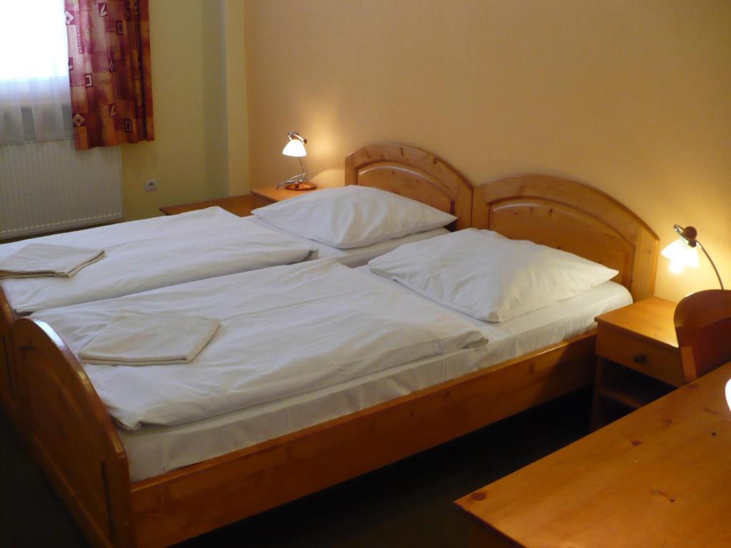 רוז'ומברוק Motel Ranc חדר תמונה