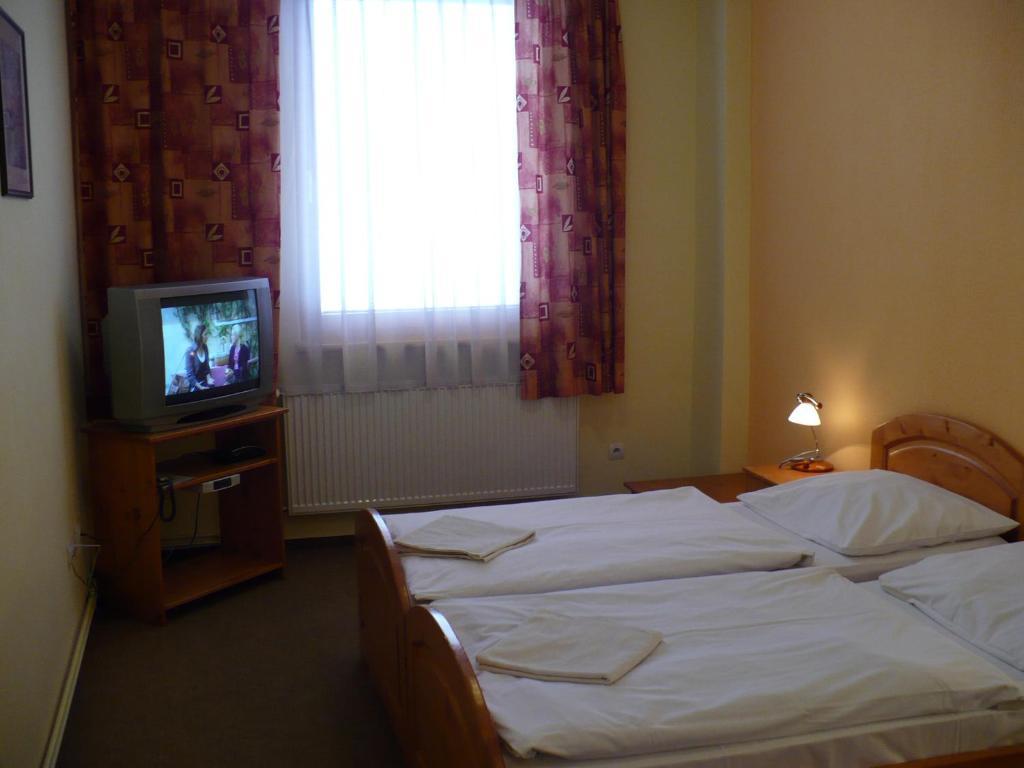 רוז'ומברוק Motel Ranc חדר תמונה